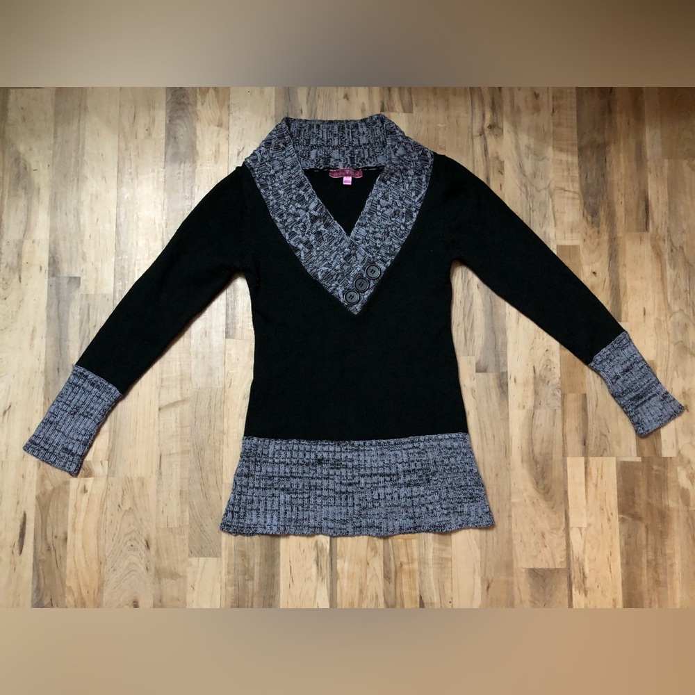 Women’s Small Shirt